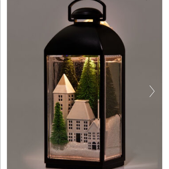 Bath & Body Works Other - WINTER LANTERN SCENE NIGHTLIGHT
PLUG IN